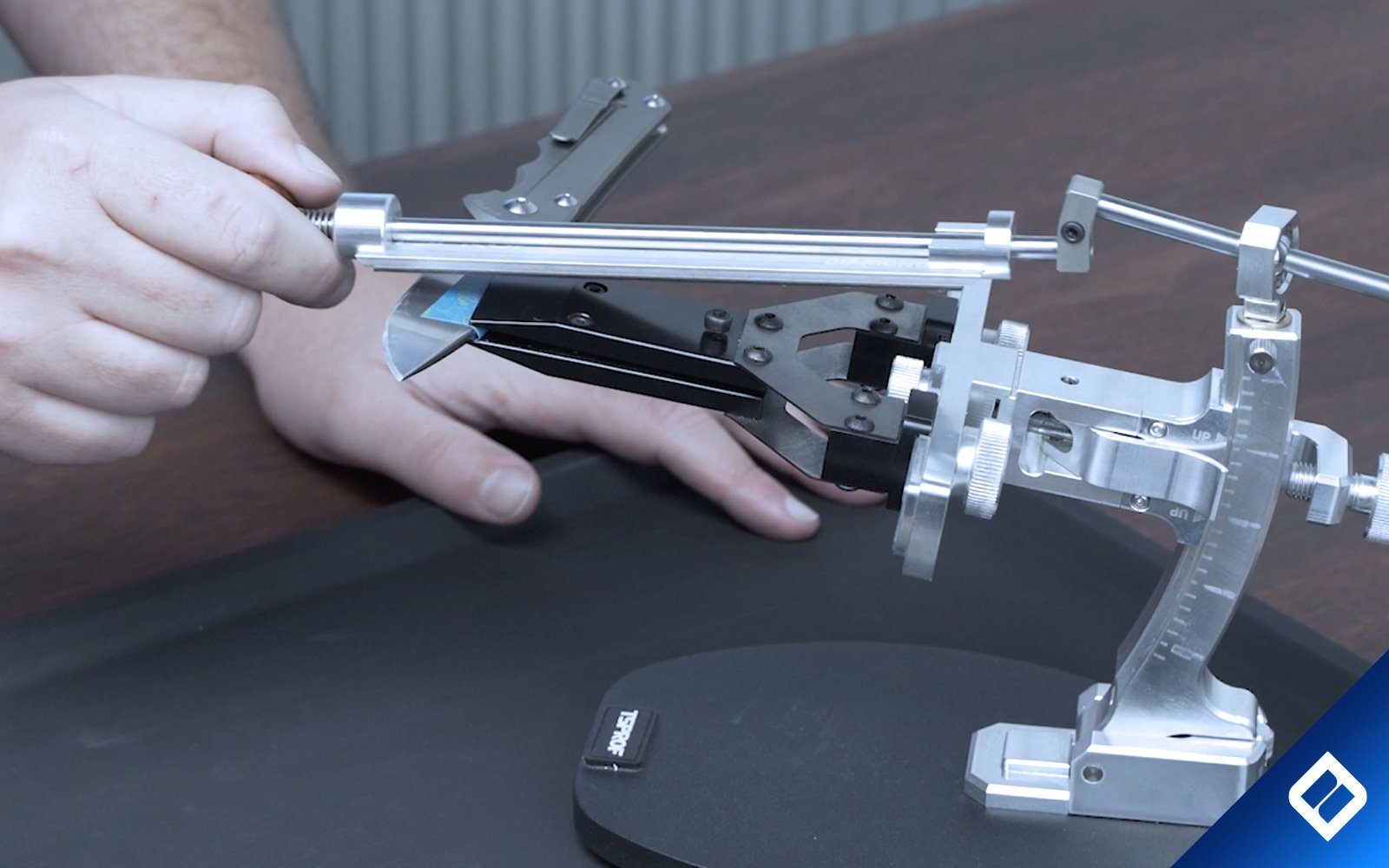 How To Sharpen A Knife Correctly